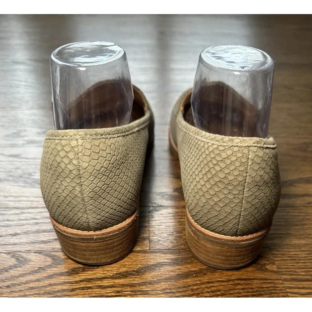 Sofft Napoli Slip On Shoes Grey Snake Print Nubuck Leather Loafers Womens 10